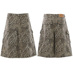 CapCabin “Leopard Cargo Shorts”