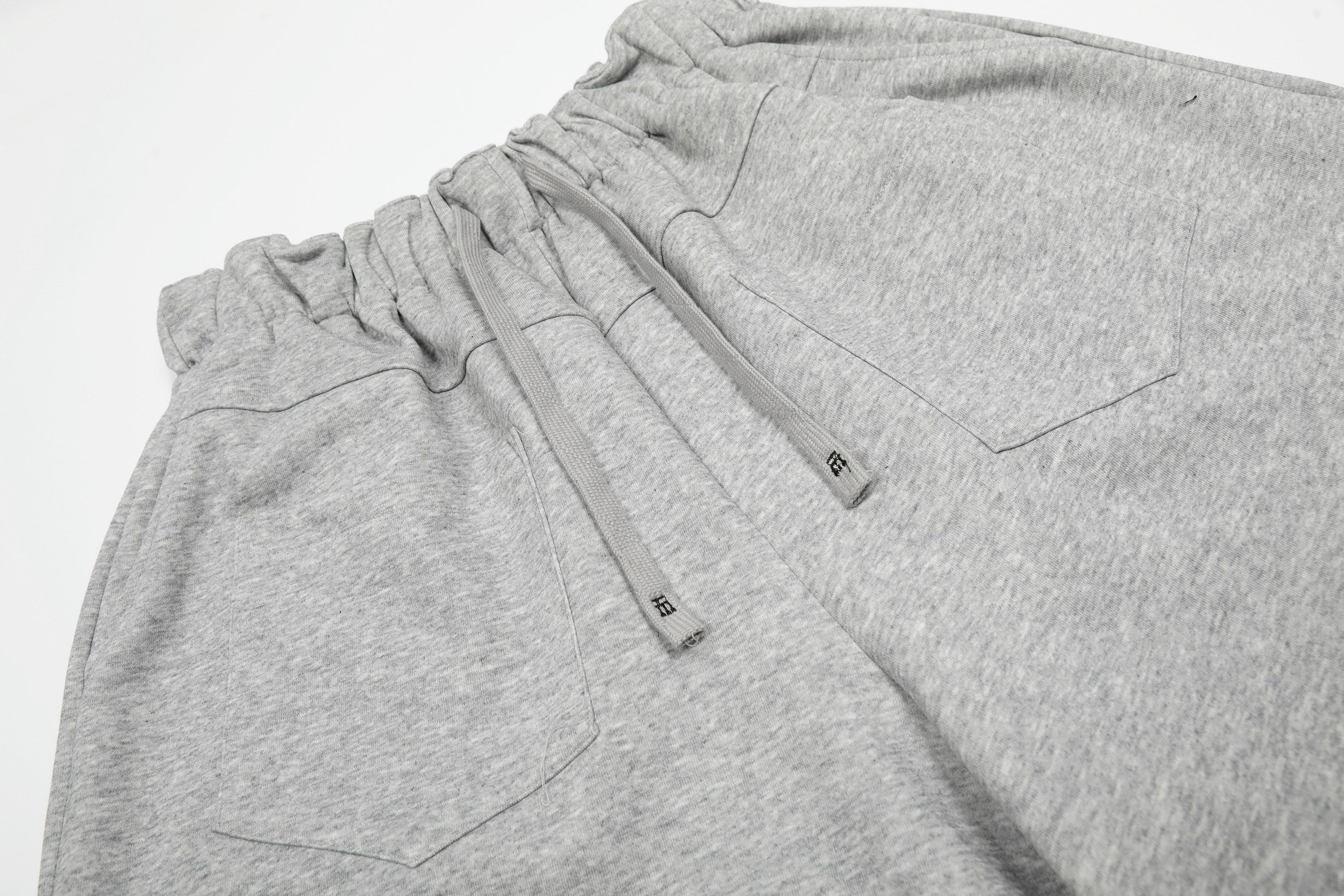 CapCabin “Minimal Lounge Wide Shorts”
