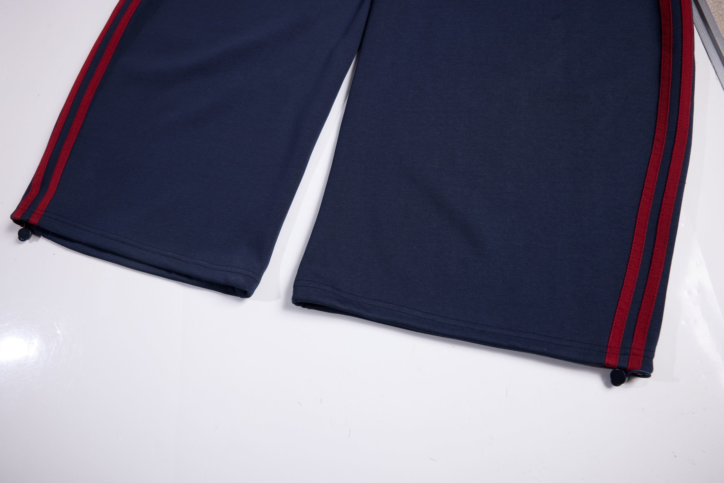 CapCabin Retro College Badge Wide-Leg Sweatpants