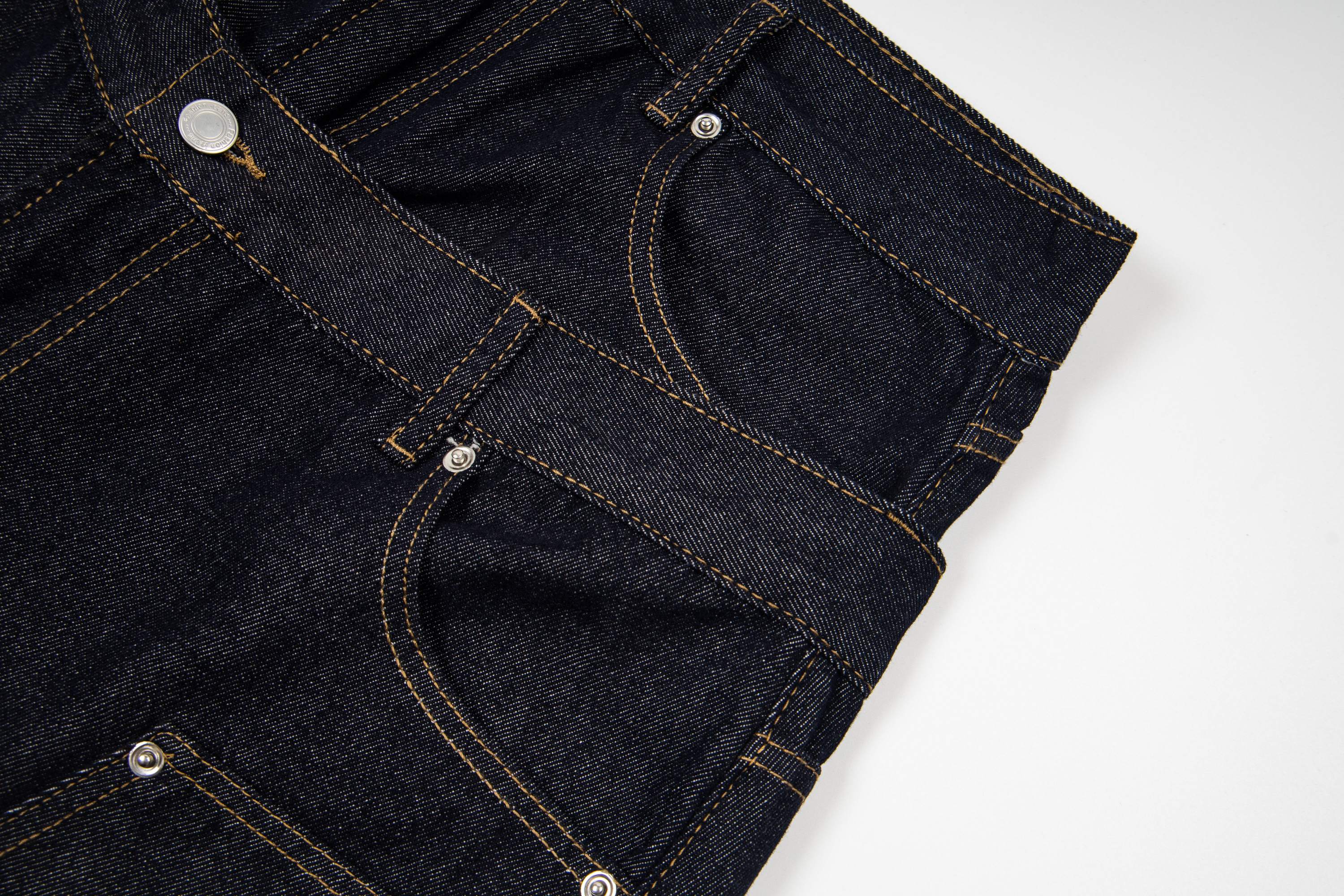 CapCabin “Double Waist Panel Denim Shorts”