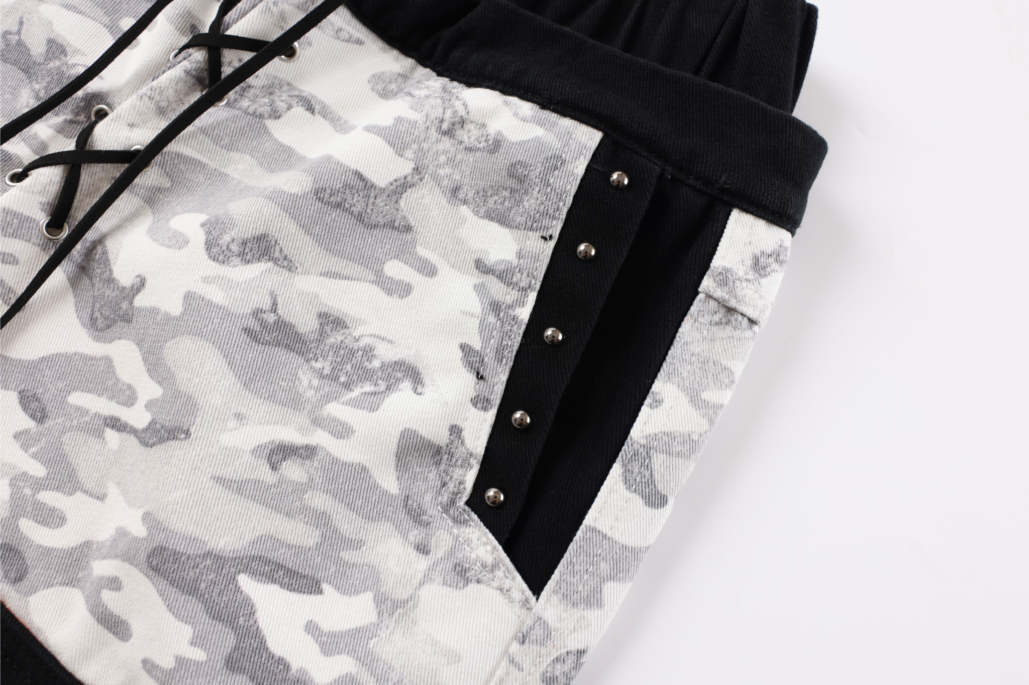 CapCabin Camo Patchwork Cargo Curved Pants
