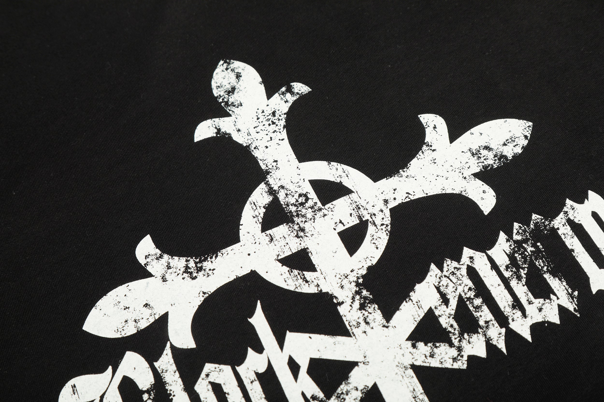 CapCabin Cross Graphic Raglan Long Sleeve Tee