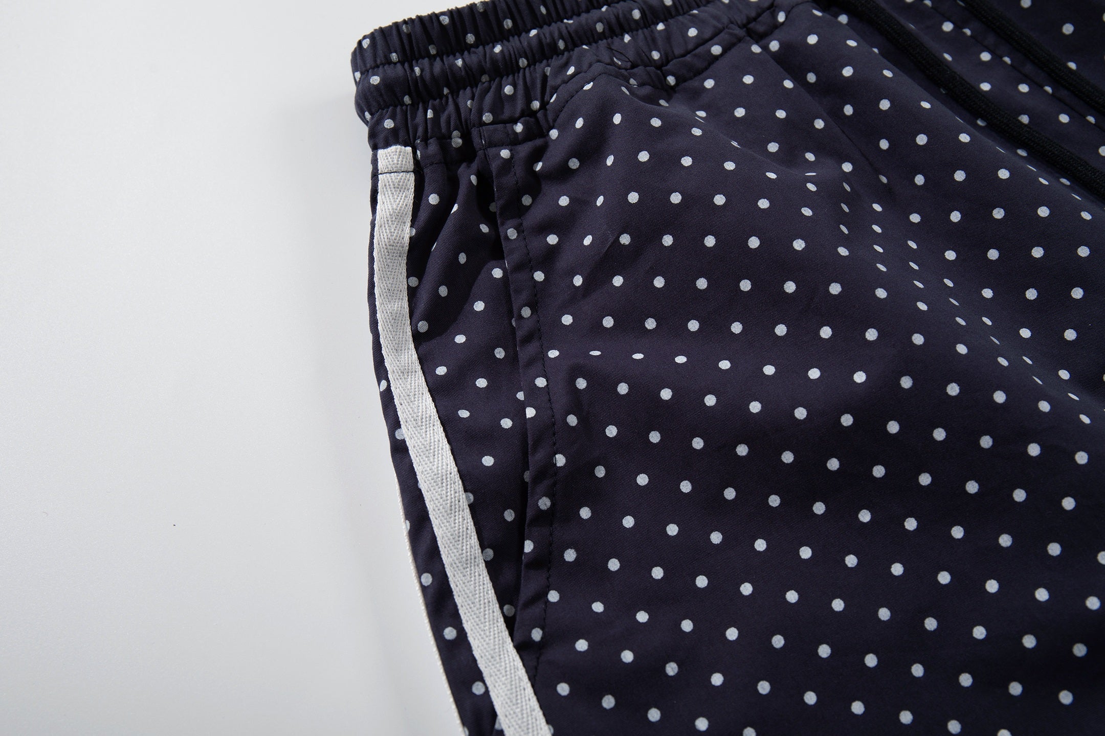 CapCabin “Polka Mesh Wide-Leg Pants”