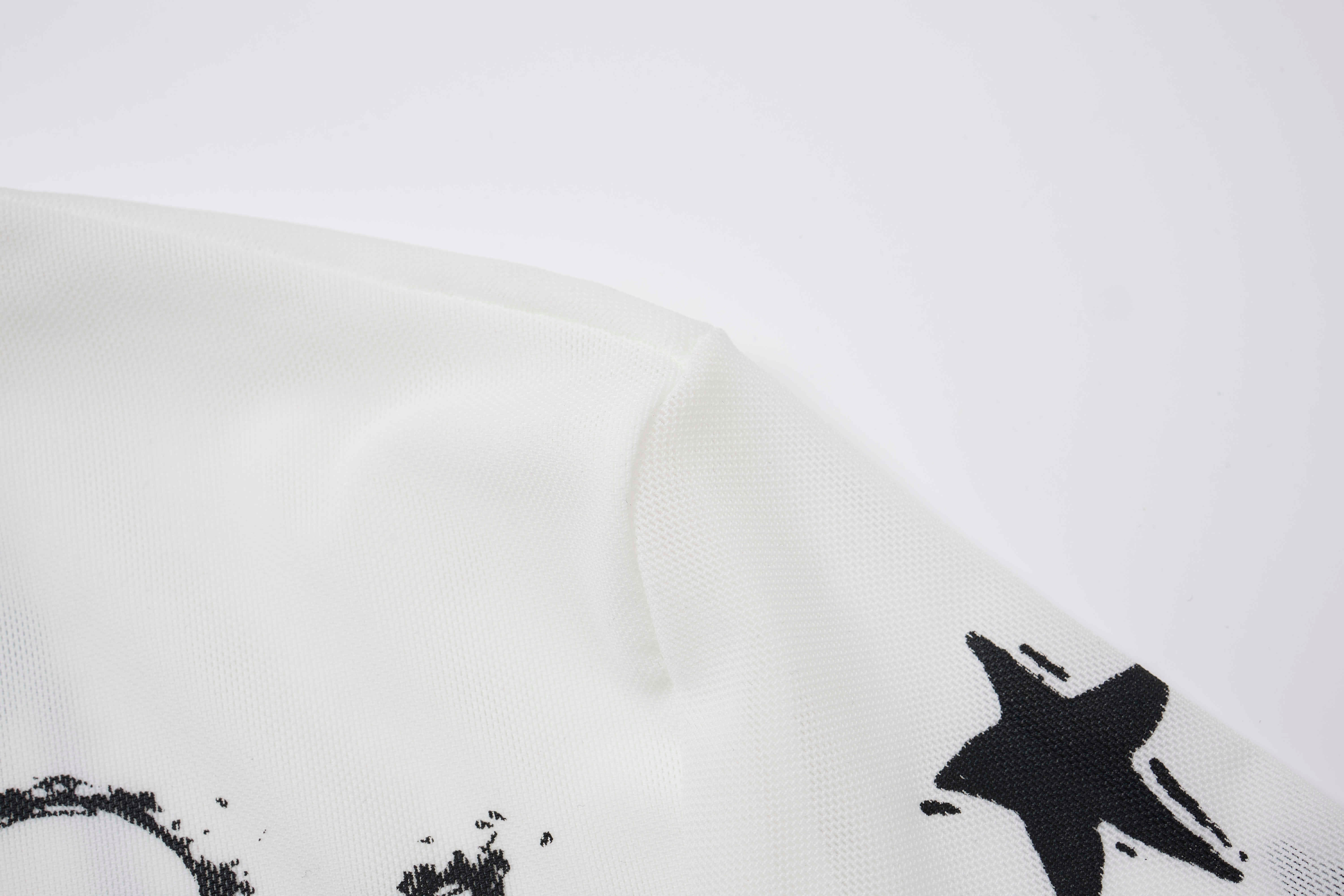 CapCabin Graphic Long Sleeve Top