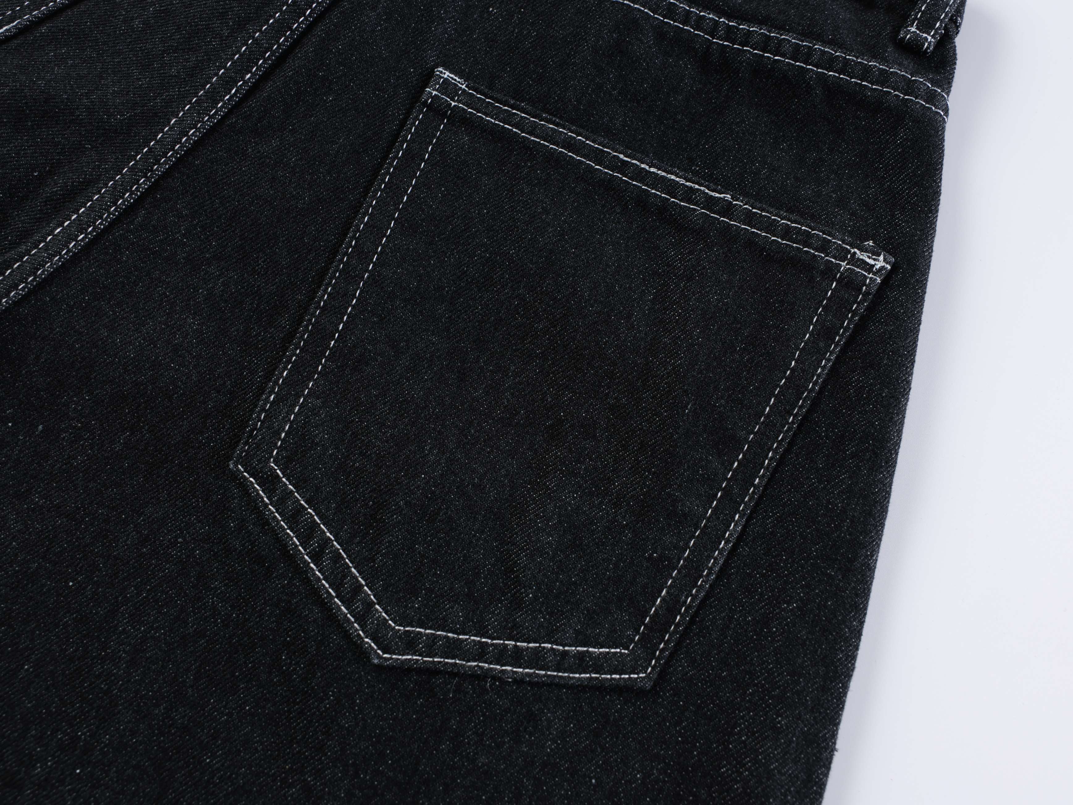 CapCabin Wide-Leg Buckle Denim Shorts
