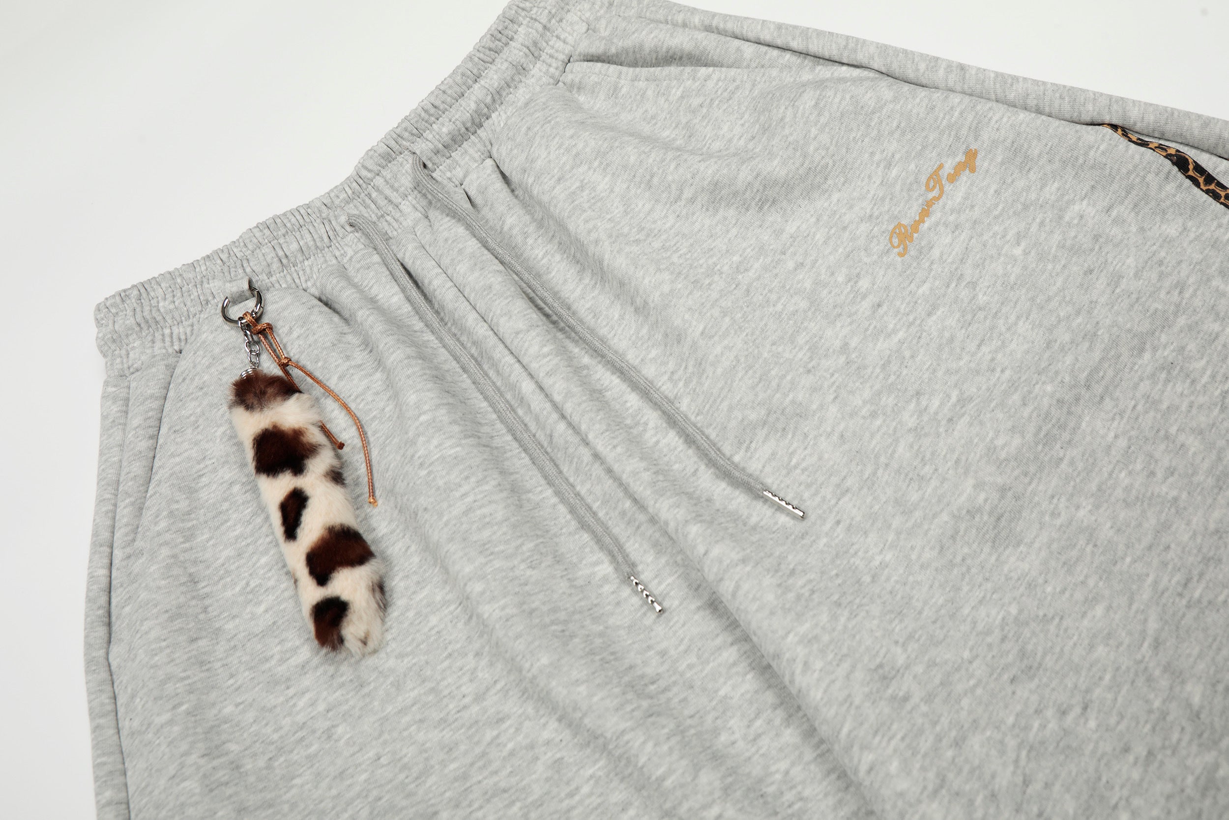 CapCabin Leopard Stripe Loose Sweatpants