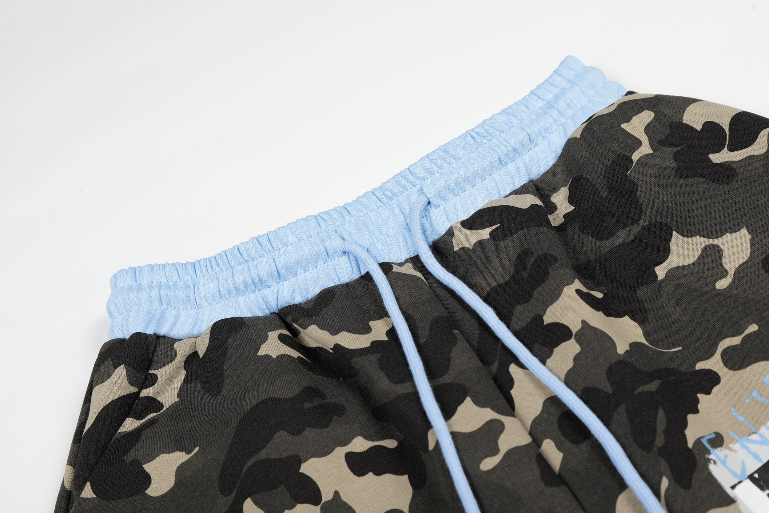 CapCabin Graphic Camo Wide-Leg Sweatpants